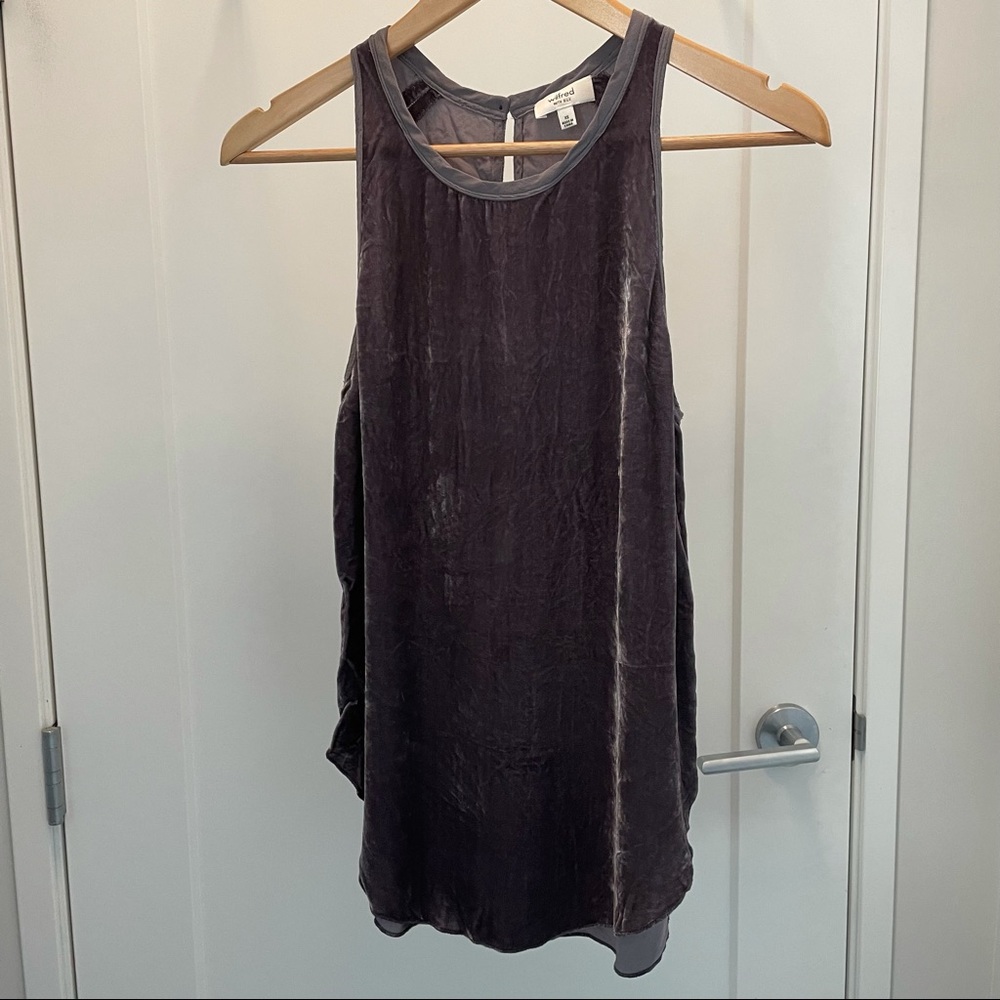 Aritzia Wilfred Sèvres crushed velvet top